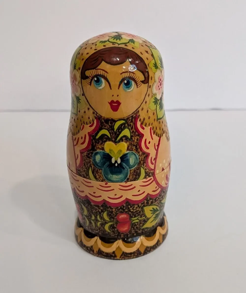 Vintage 1992 Russian Nesting Dolls 5pc Signed Smirnova Zagorsk USSR Matryoshka